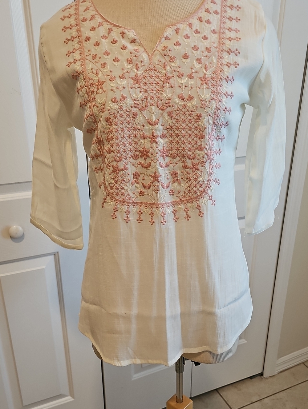Women's Cream Embroidered Peasant Top with Pink Detail. Size Meduim. NWOT.